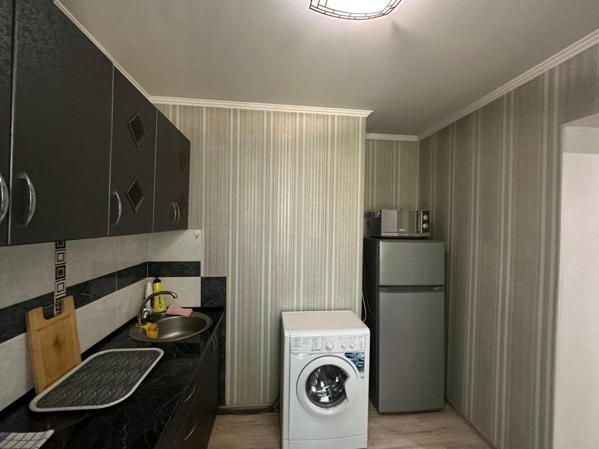 Turksib One-Room Apartment Opposite Almaty Airport מראה חיצוני תמונה