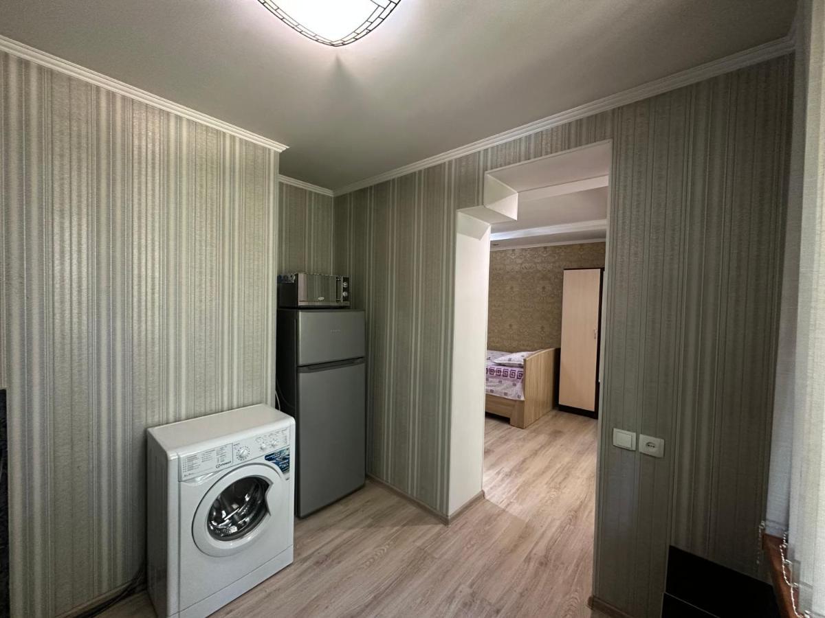 Turksib One-Room Apartment Opposite Almaty Airport מראה חיצוני תמונה