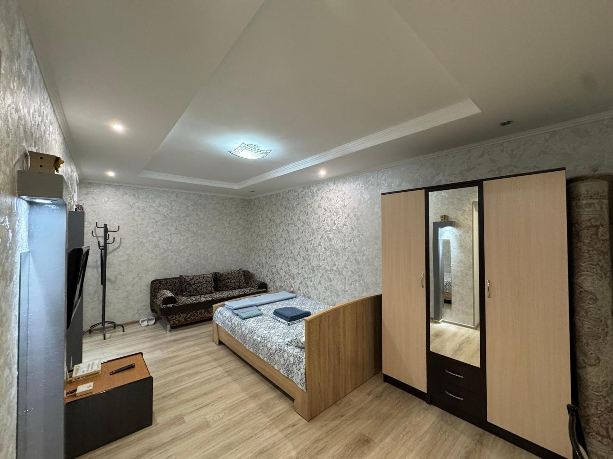 Turksib One-Room Apartment Opposite Almaty Airport מראה חיצוני תמונה